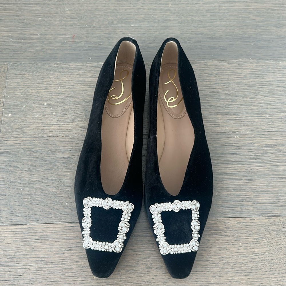 Sam Edelman flats with embellishments size 8.5